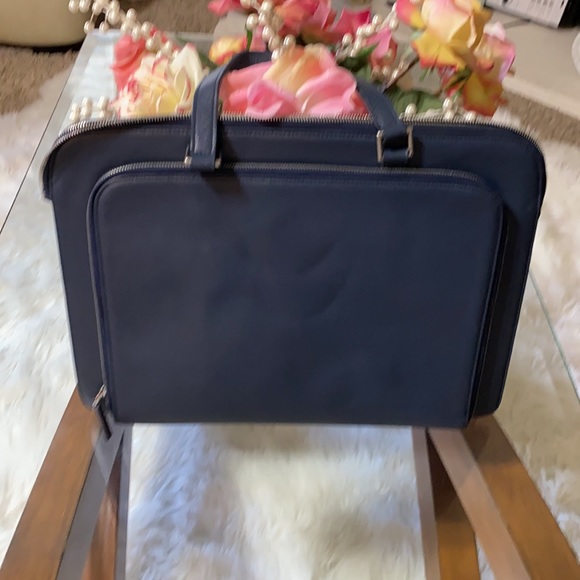 Prada Bag - Picture 5 of 10